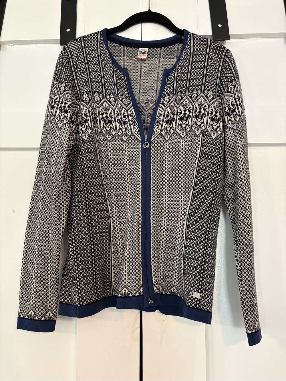 Dale of Norway Navy and Cream Zip-Front Jacquard Cardigan